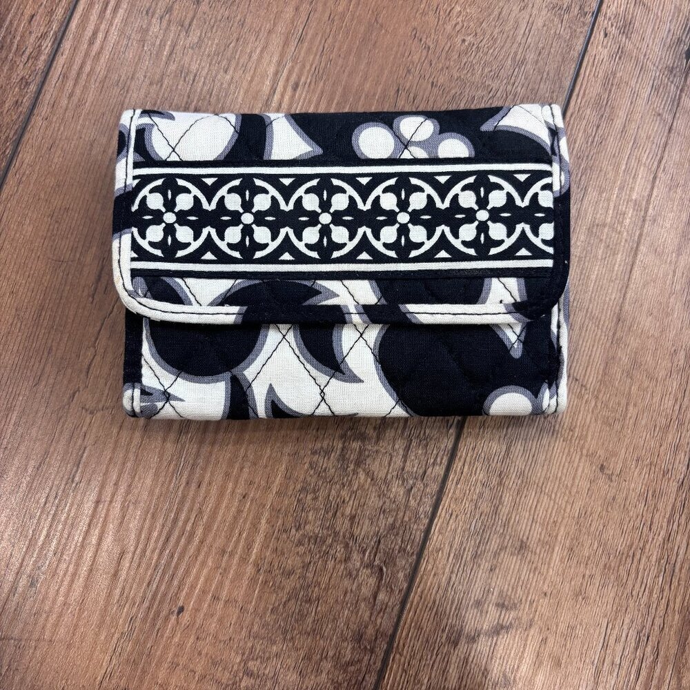 VERA BRADLEY NIGHT & DAY EURO WALLET SMALL BLACK WHITE RARE DISCONTINUED